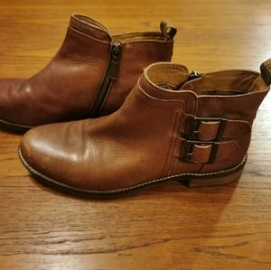 Barbour leather boots